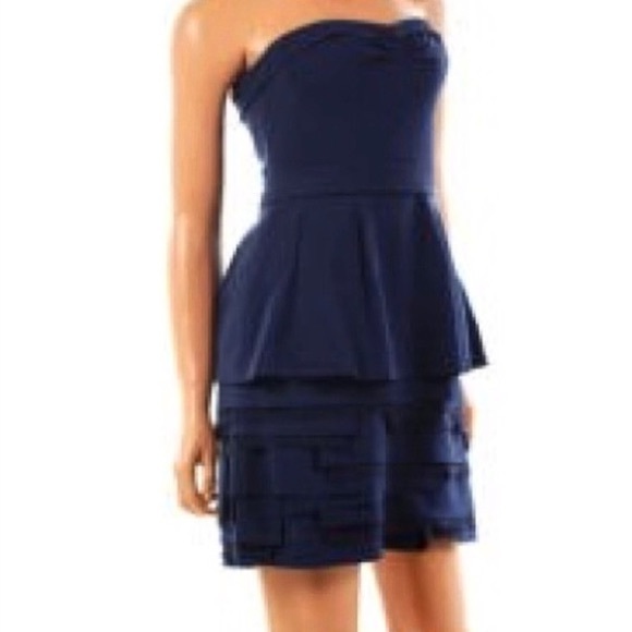 BCBGMaxAzria Peplum Dress with pockets - Picture 9 of 9